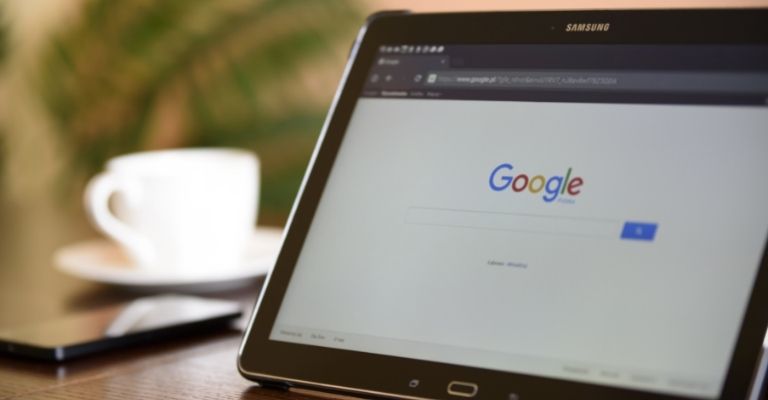 É possível ganhar dinheiro com notícias no Google?